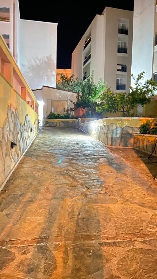 Oya Family Suites Kuşadası Buitenkant foto