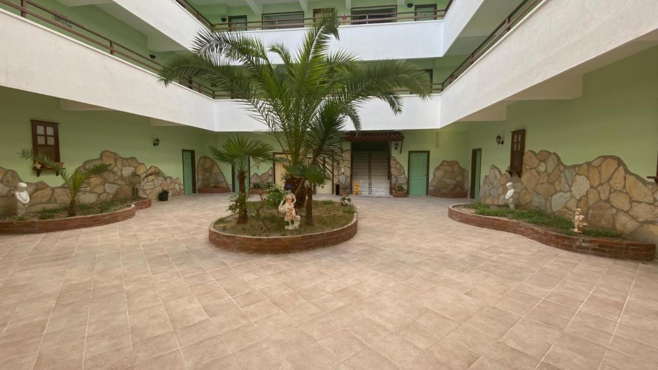 Oya Family Suites Kuşadası Buitenkant foto