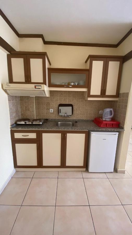 Oya Family Suites Kuşadası Buitenkant foto