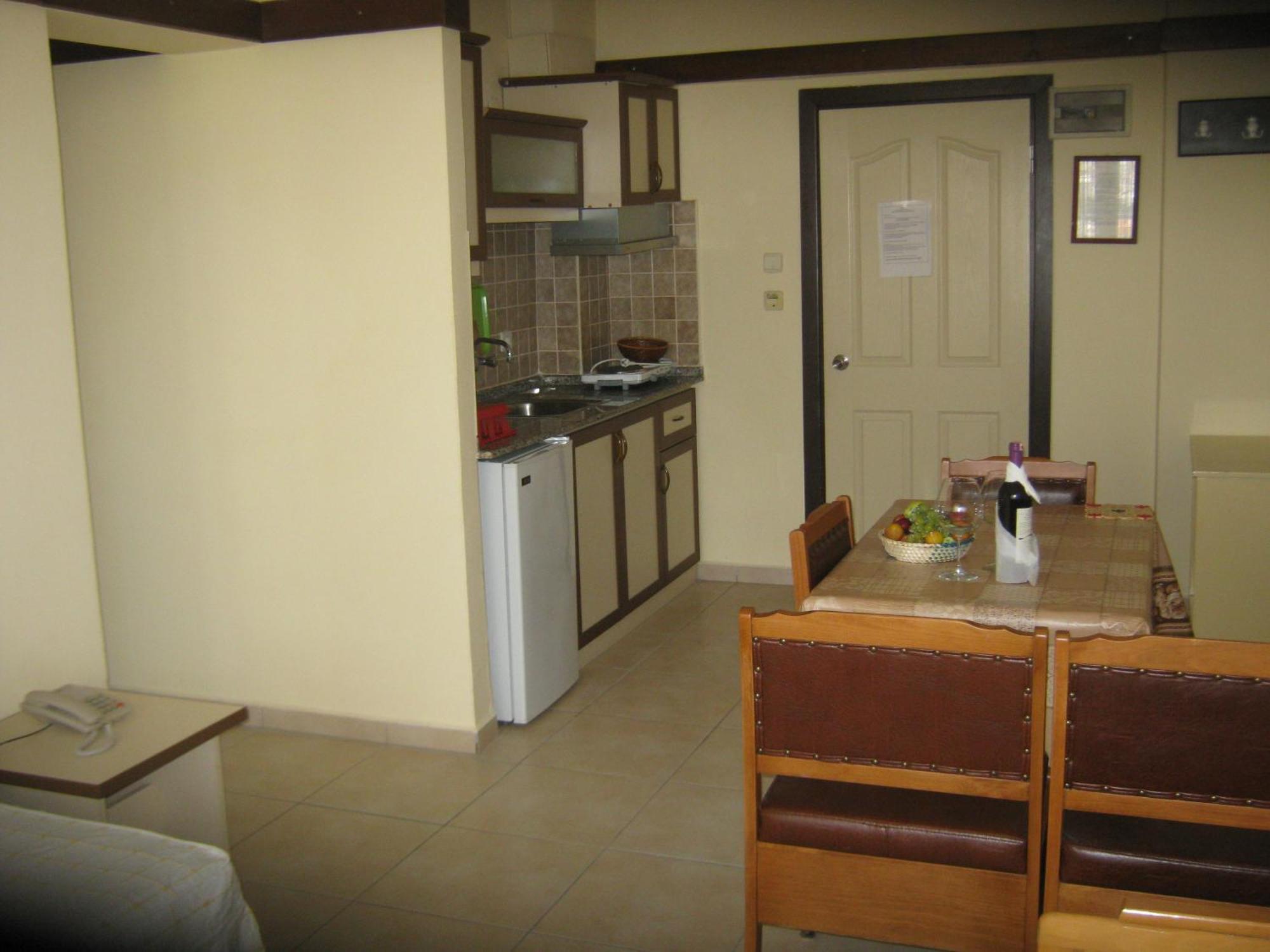 Oya Family Suites Kuşadası Buitenkant foto