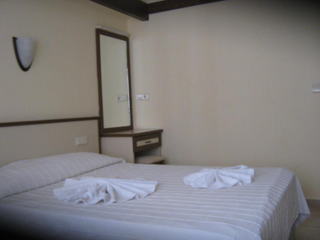 Oya Family Suites Kuşadası Kamer foto