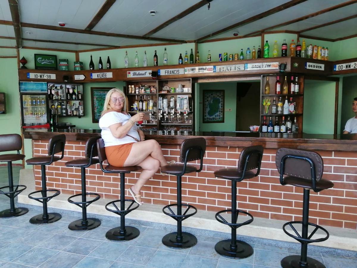 Oya Family Suites Kuşadası Buitenkant foto