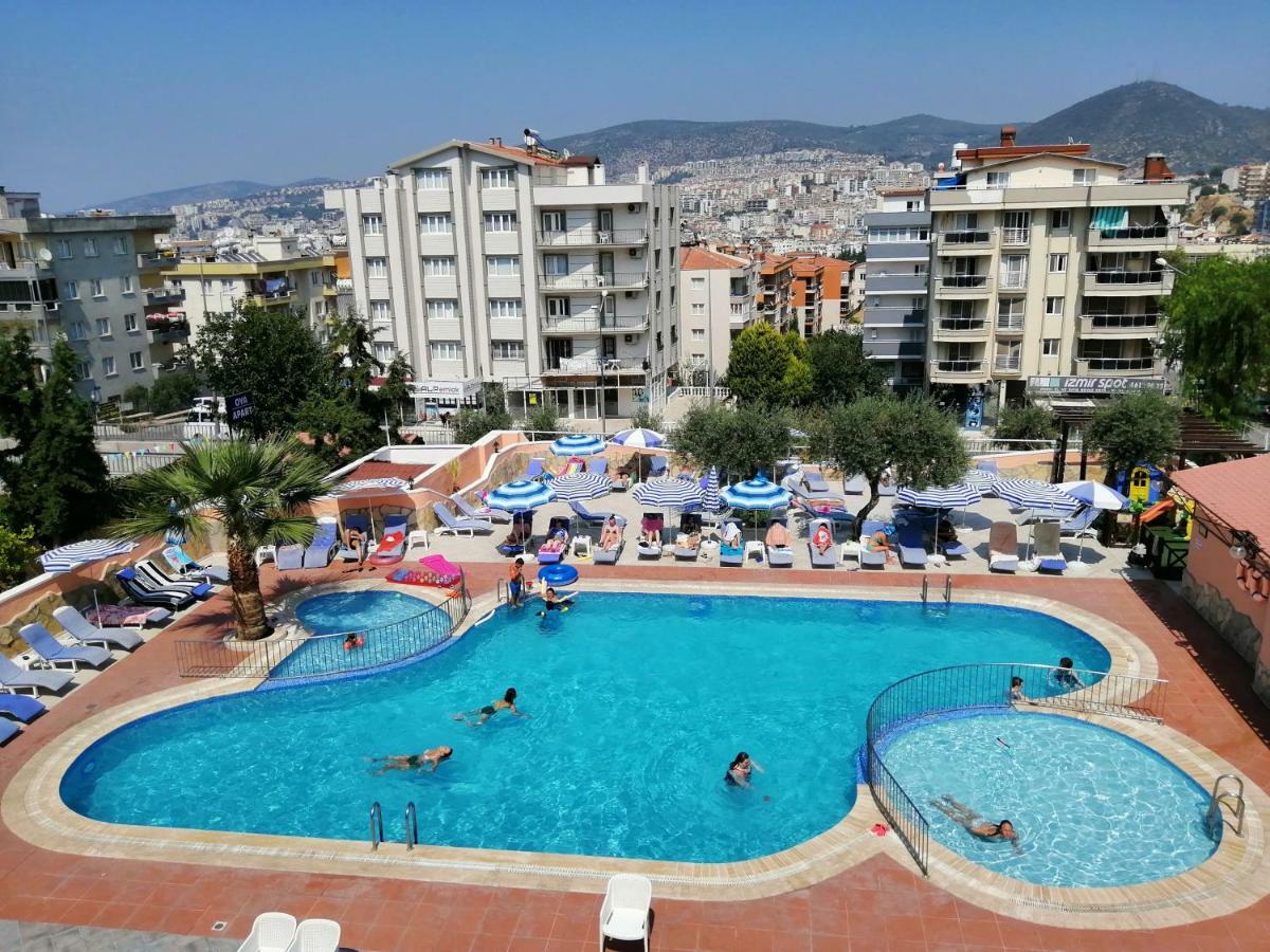 Oya Family Suites Kuşadası Buitenkant foto