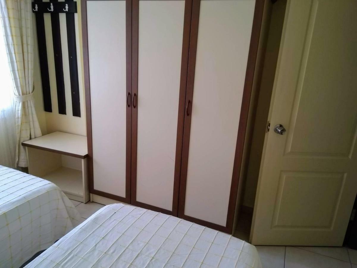 Oya Family Suites Kuşadası Buitenkant foto